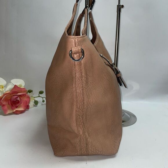 Black Rivit Shoulder Bag - Picture 4 of 10